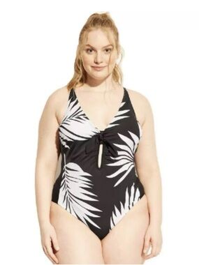 Kona Sol Black & White Palm-Print One-Piece with Front Knot plus tropical beach